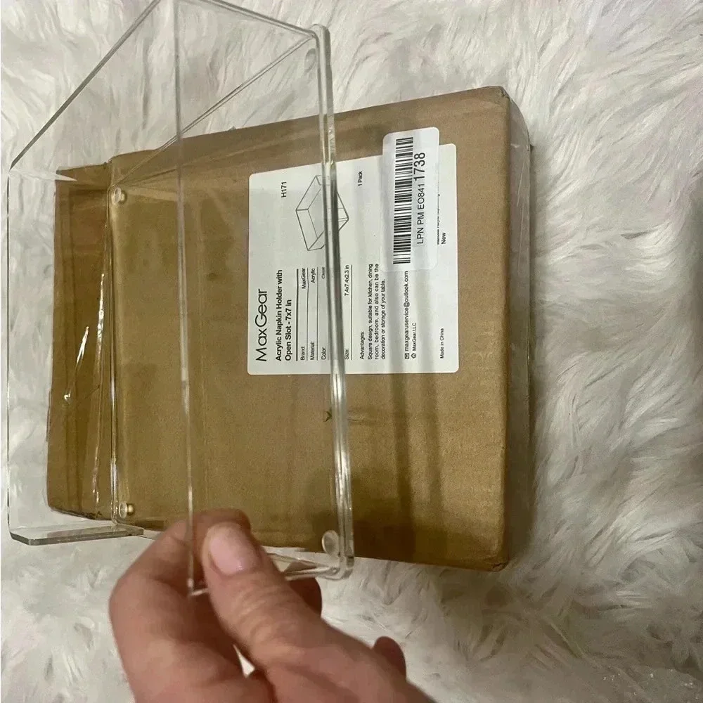 Max gear acrylic napkin holder